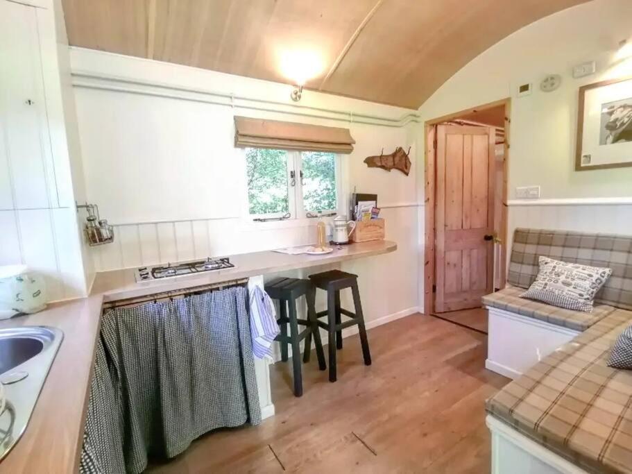 Penn Bergeyn Shepherd'S Huts Exeter Exteriör bild